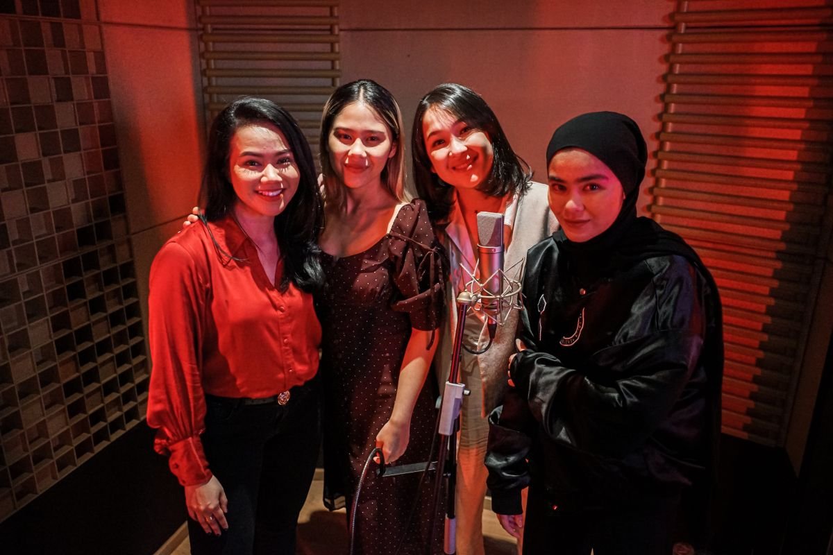 Rayakan Pemutaran Film Mulan, 4 Penyanyi Indonesia Bawakan Lagu Reflection